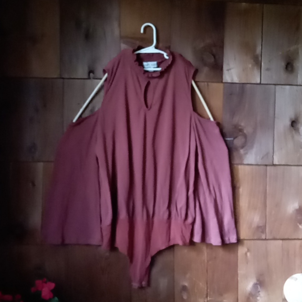 👜 Knox Rose body suit